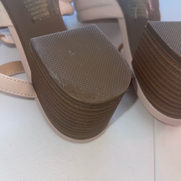 LC Lauren Conrad Fondant Women's Blush Memory Foam Wedge Heeled Sandals Size 9 - Picture 10 of 16